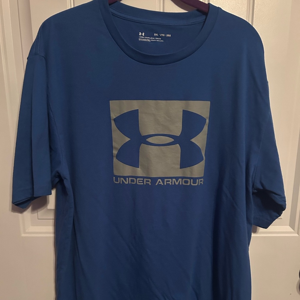 Under Armour t shirt